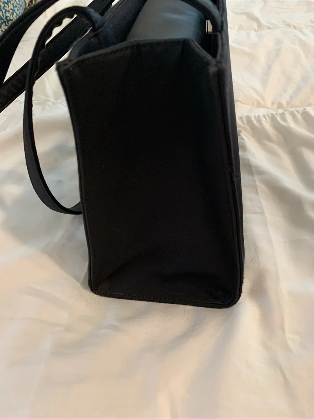 Kate Spade Vintage Black Shoulder Tote Bag.